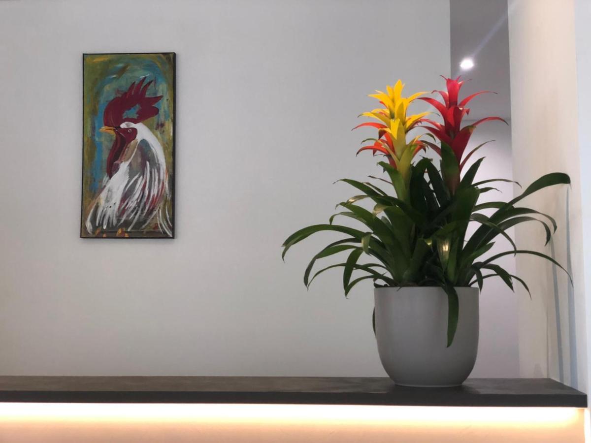 Hotel Palazzo Caveja Римини Экстерьер фото